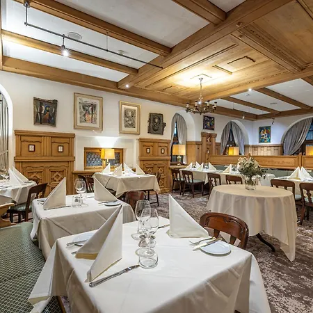 Central Apartments Davos * دافوس