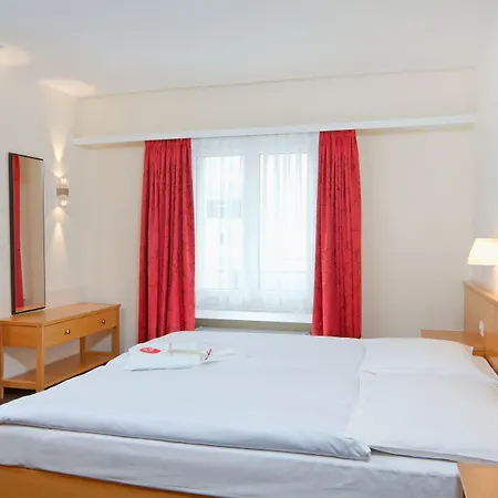 Central Apartments Davos דירה *