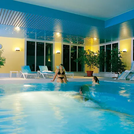 Central Apartments Davos شقة *